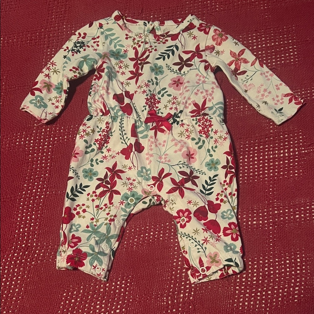 3 MONTHS BABY GIRL JUST ONE YOU CARTER’S FLORAL ROMPER ONESIE - Picture 3 of 7